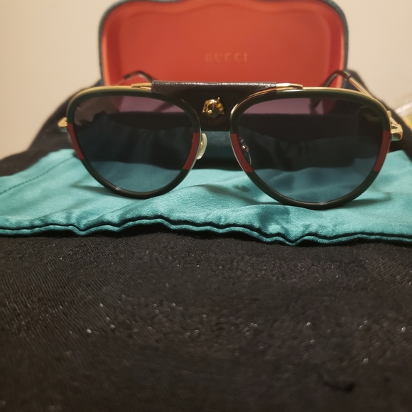 Gucci sunglasses - Picture 1 of 2